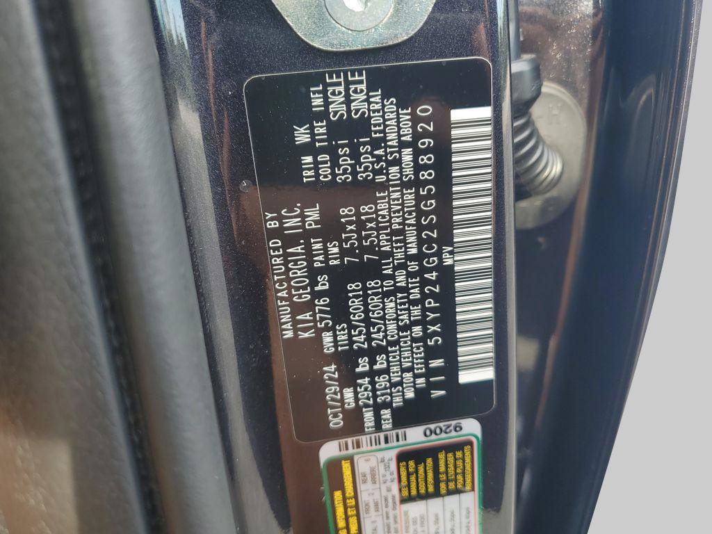 Used 2025 Kia Telluride LX FWD image 24