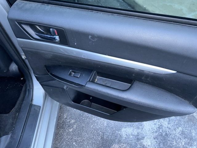 Used 2011 Subaru Legacy 2.5i Premium image 12