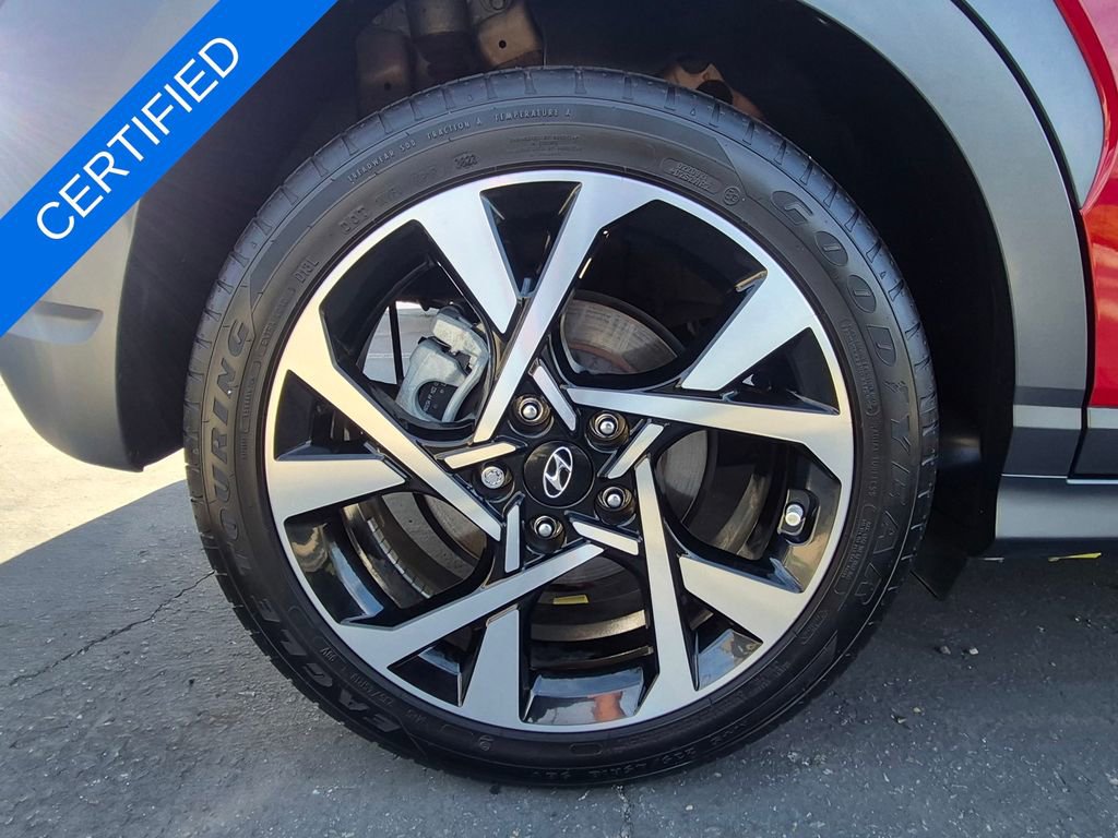 Used 2023 Hyundai Kona Limited image 9