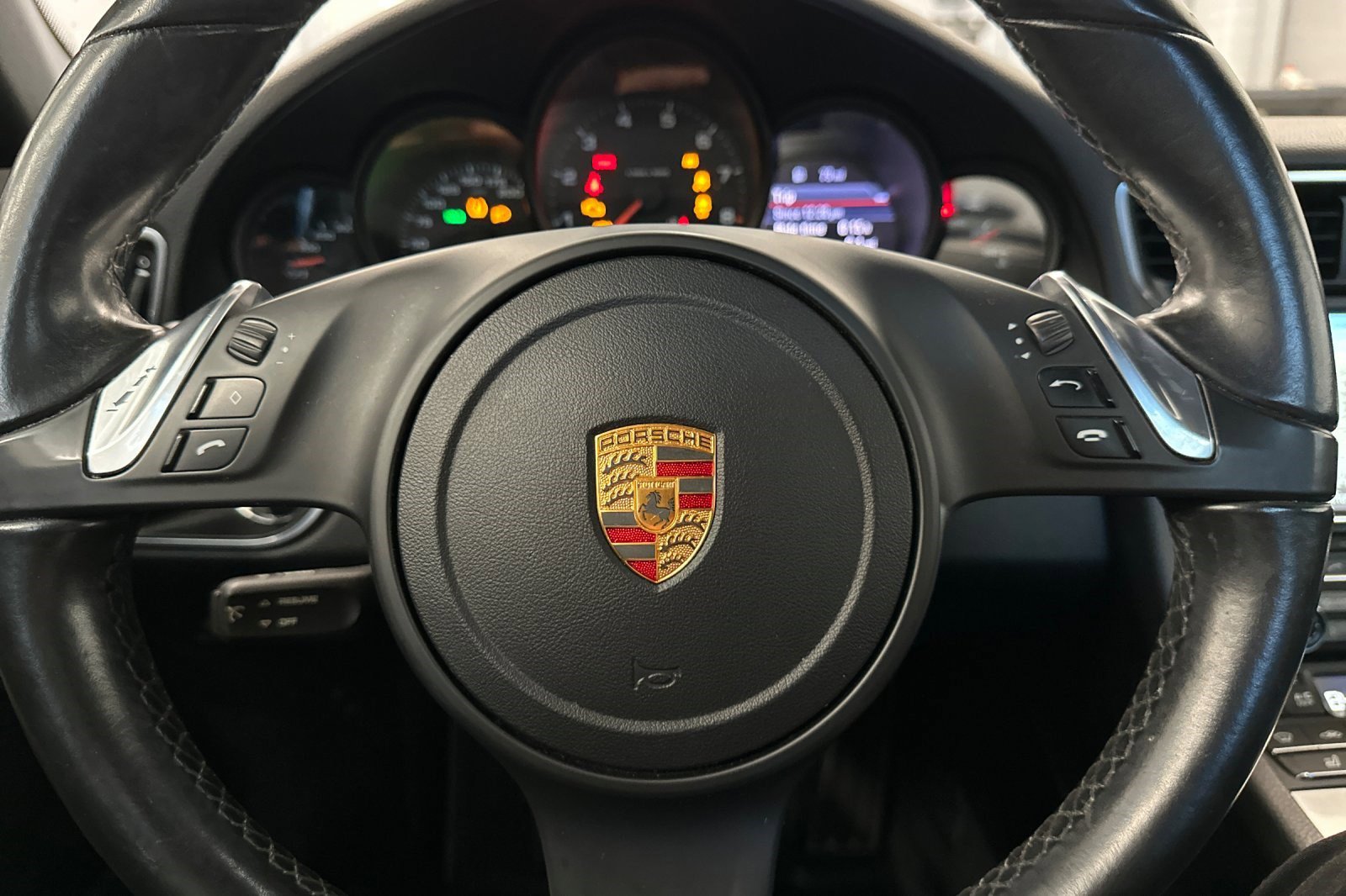 Used 2016 Porsche 911 Carrera image 17
