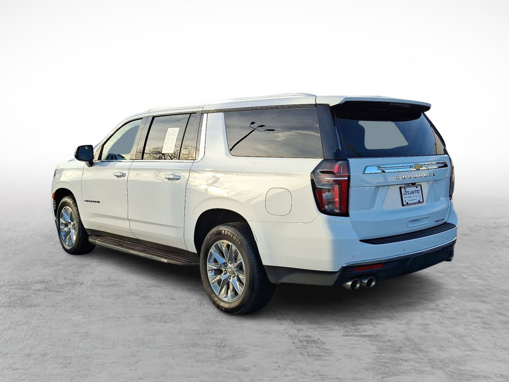Used 2023 Chevrolet Suburban Premier image 3