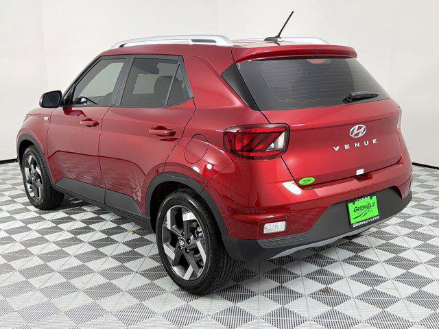 New 2026 Hyundai Venue SEL FWD image 3