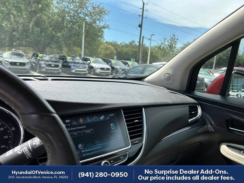 Used 2021 Buick Encore Preferred w/ Safety Package II AWD/4WD image 3