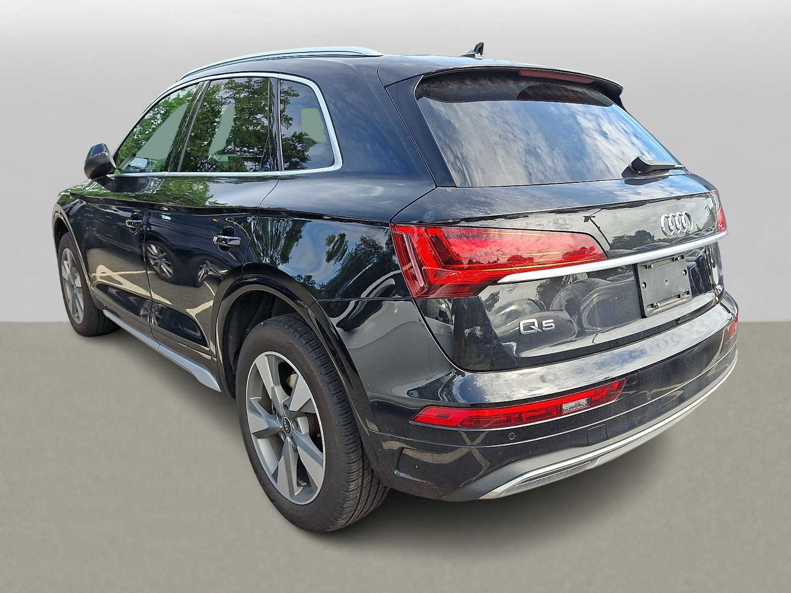Used 2024 Audi Q5 2.0T Premium AWD/4WD image 4