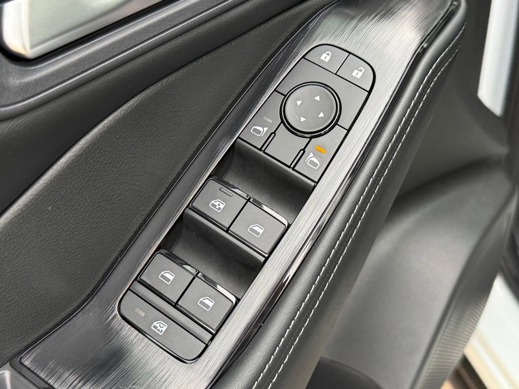 Used 2026 Nissan Rogue SV FWD image 19