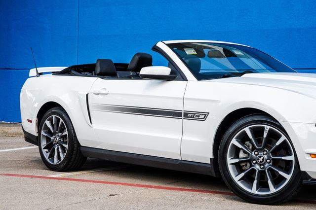 Used 2012 Ford Mustang GT Premium w/ Electronics Pkg RWD image 52