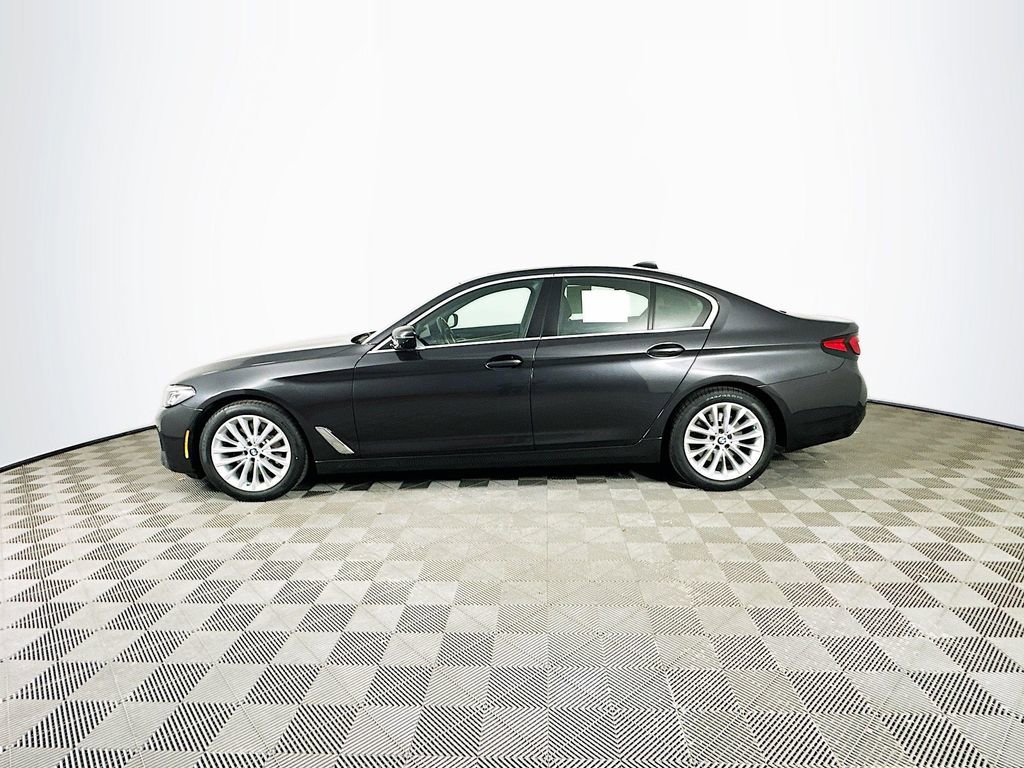 Used 2021 BMW 530i xDrive w/ Convenience Package image 5