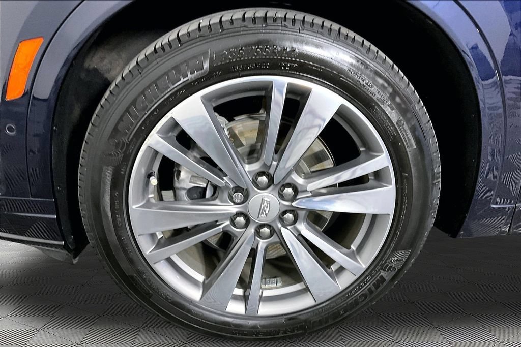 Certified 2021 Cadillac XT6 Premium Luxury FWD image 32