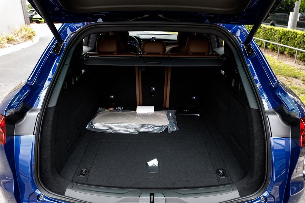 New 2026 Maserati Grecale Modena image 17