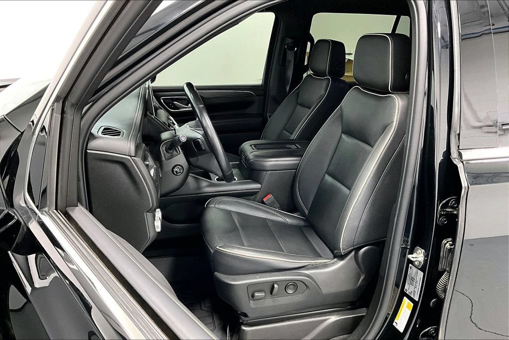 Used 2022 GMC Yukon SLT w/ SLT Luxury Package AWD/4WD image 30
