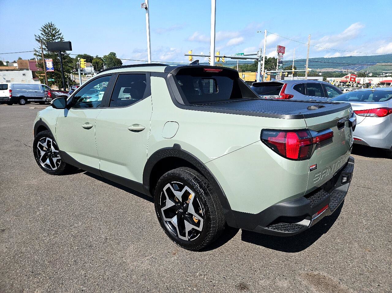 Used 2022 Hyundai Santa Cruz Limited image 7