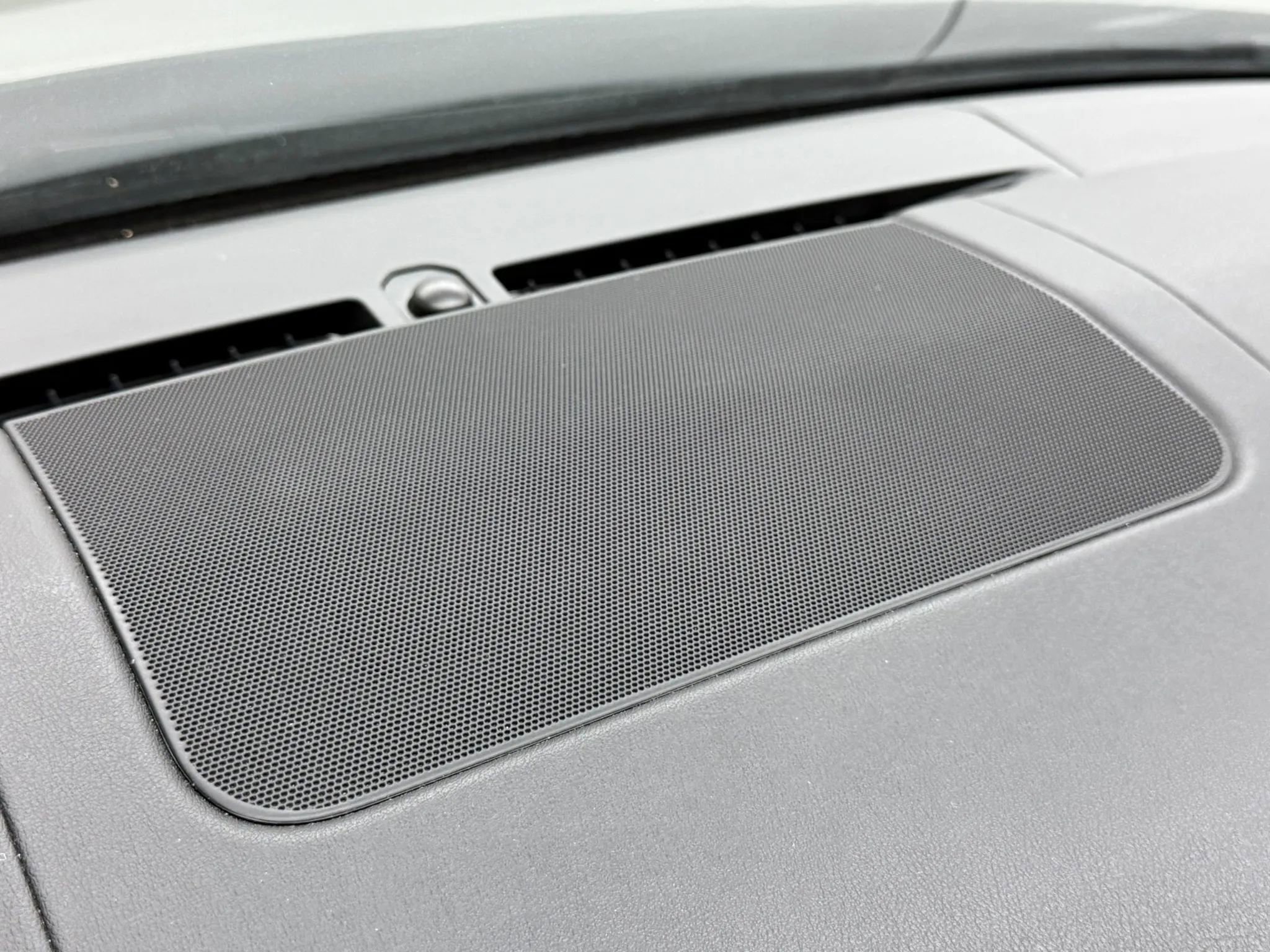 Used 2018 Land Rover Range Rover Supercharged image 27