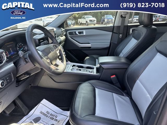Certified 2022 Ford Explorer XLT w/ Equipment Group 202A image 17