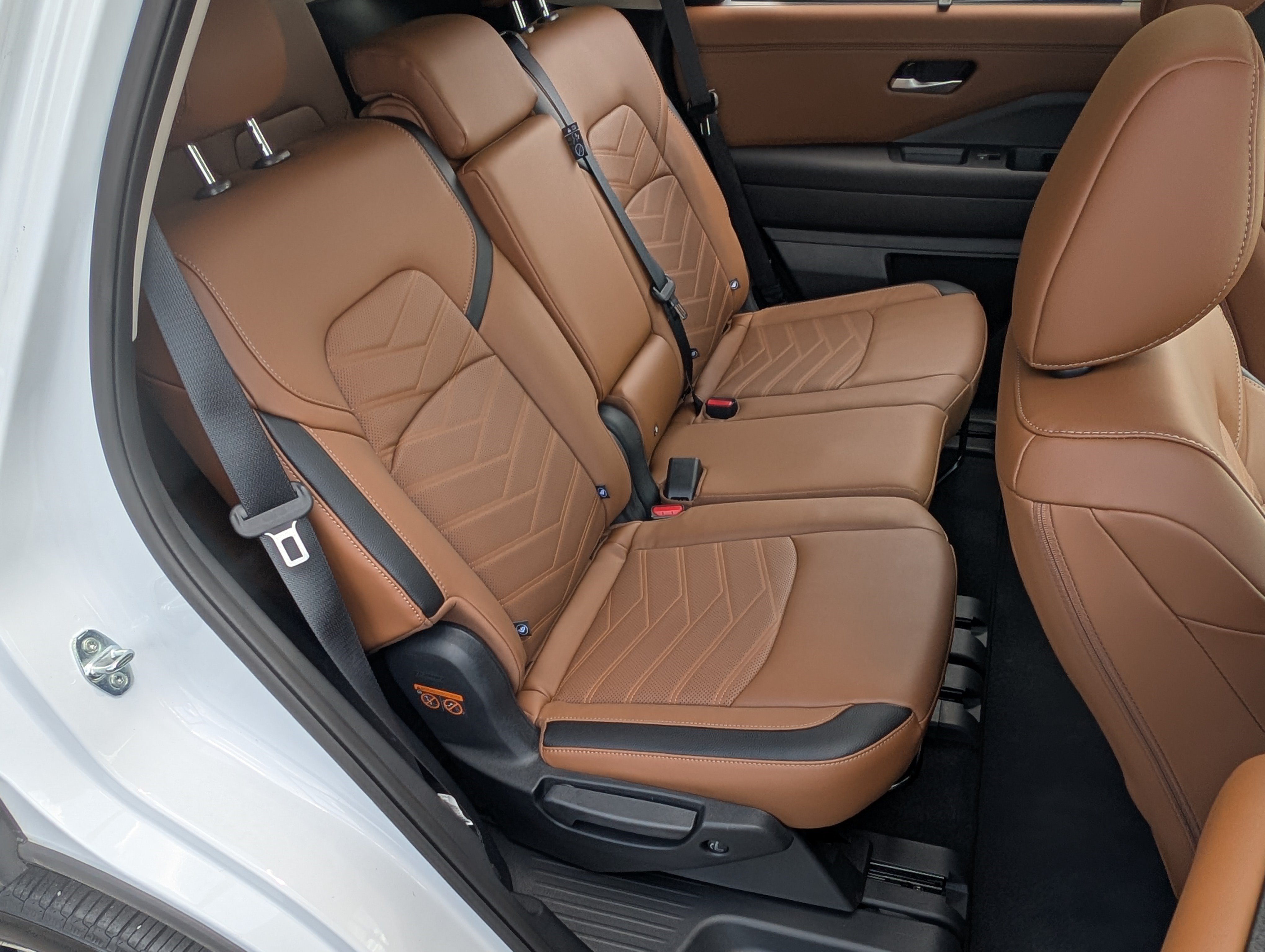 Used 2025 Nissan Pathfinder Platinum w/ Cargo Package FWD image 20
