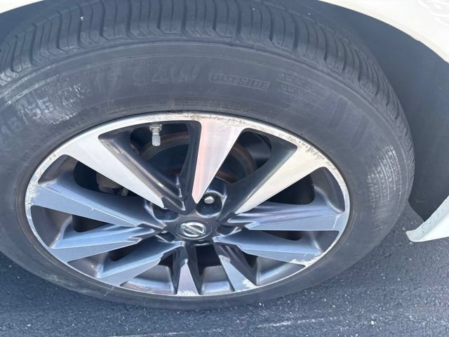 Used 2017 Nissan Altima 2.5 SV w/ Convenience Package FWD image 12