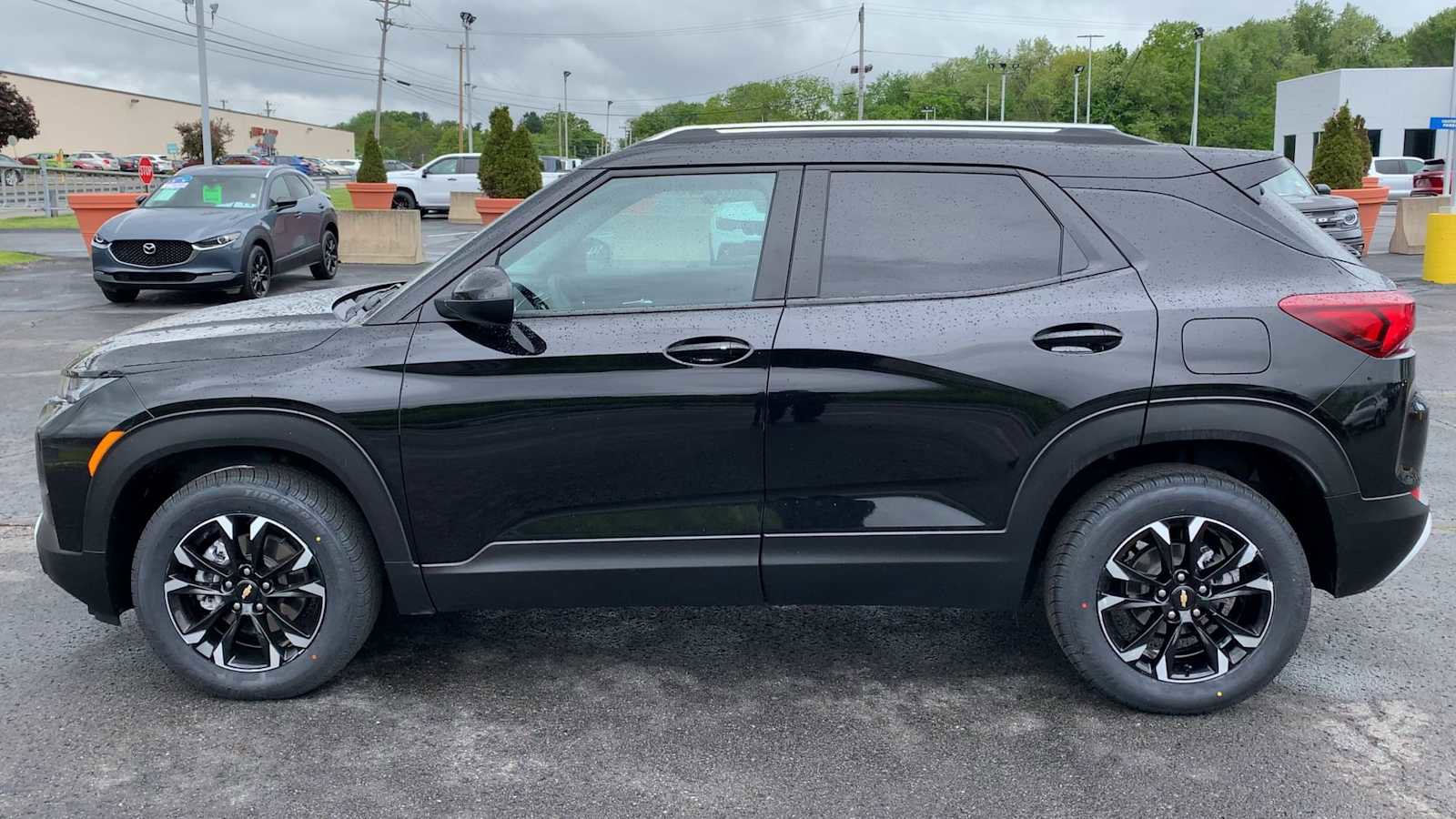 Certified 2023 Chevrolet TrailBlazer LT w/ Convenience Package AWD/4WD image 5