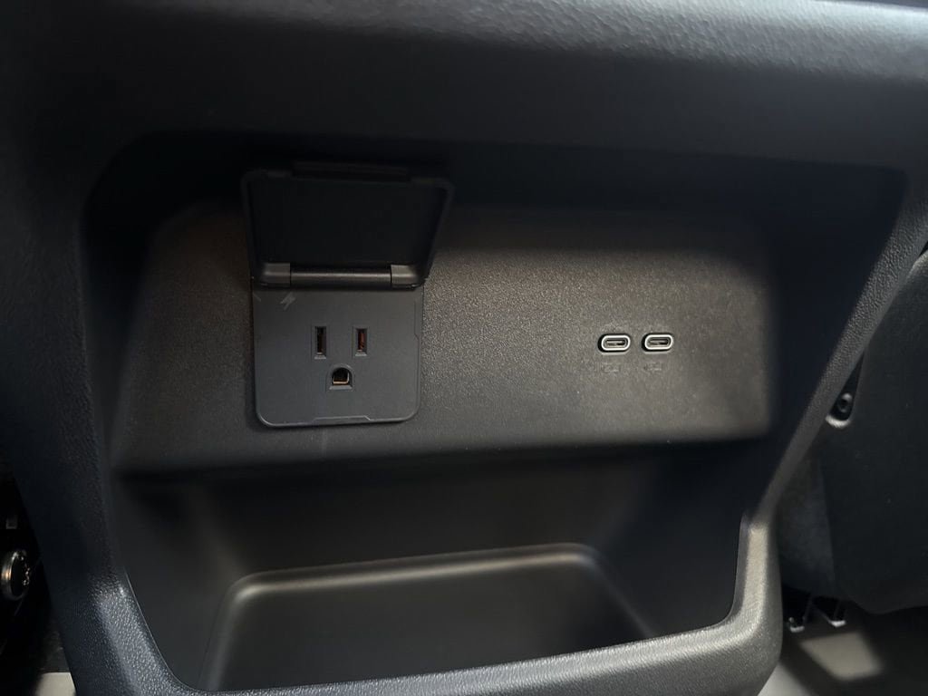 New 2026 GMC Sierra EV Elevation w/ LPO, Elevation Dark Package AWD/4WD image 39