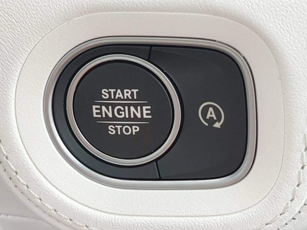 Used 2024 Mercedes-Benz Maybach GLS 600 4MATIC image 26