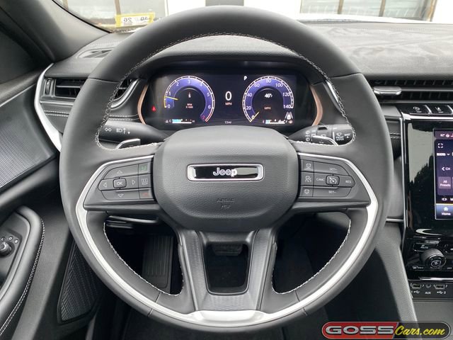 New 2025 Jeep Grand Cherokee Laredo X w/ Luxury Tech Group I image 17