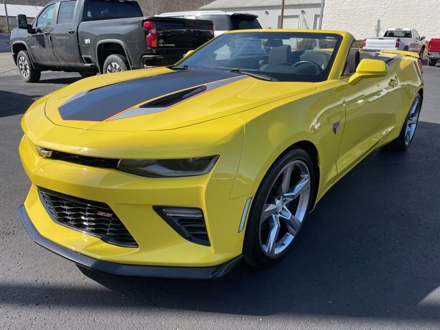 Used 2017 Chevrolet Camaro SS image 3