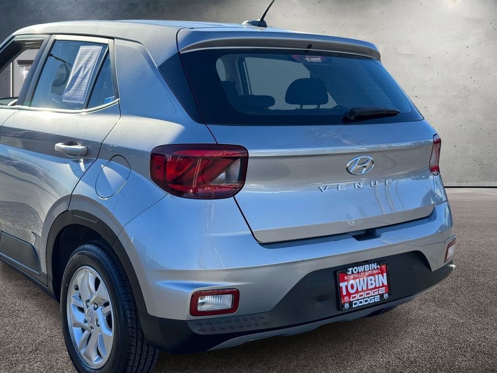 Used 2024 Hyundai Venue SE image 5