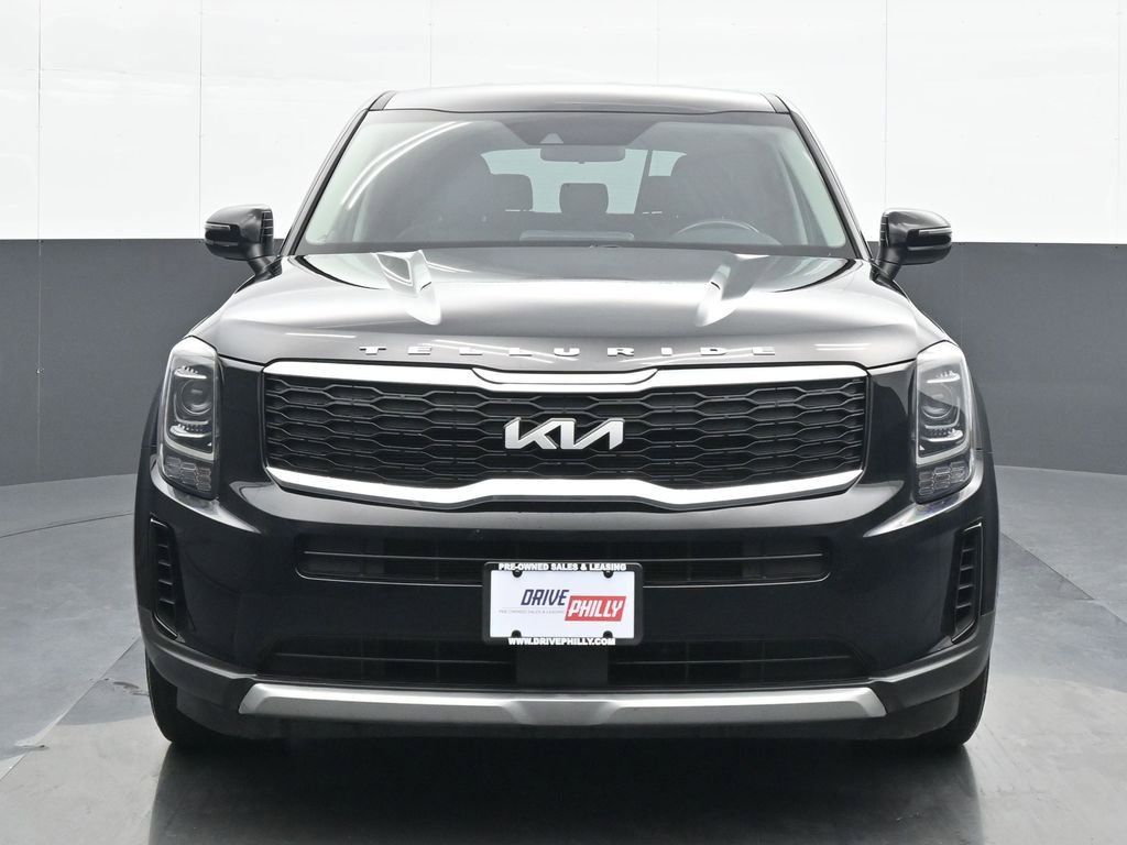 Used 2022 Kia Telluride LX image 1