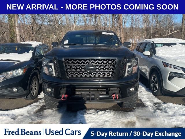Used 2019 Nissan Titan SV w/ SV Convenience Package image 2