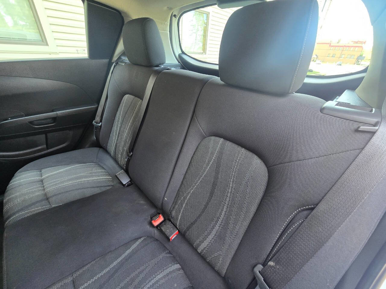 Used 2015 Chevrolet Sonic LT image 37