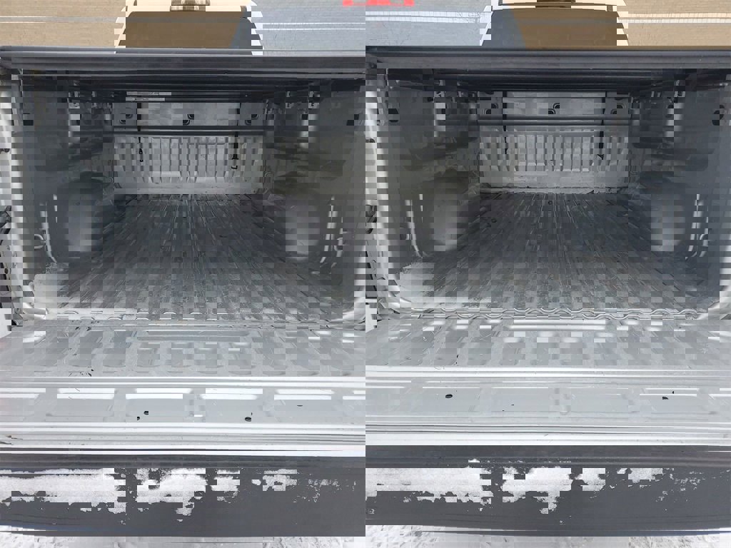 Used 2018 Chevrolet Silverado 1500 Custom w/ Custom Value Package image 22