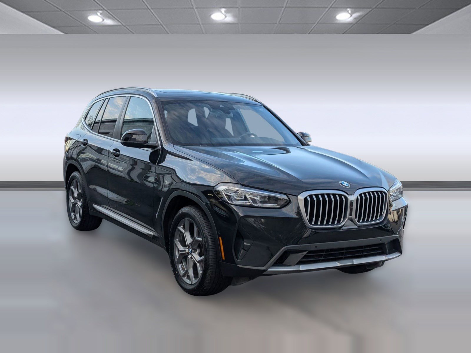 Used 2024 BMW X3 sDrive30i w/ Premium Package image 7