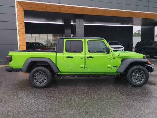 New 2025 Jeep Gladiator Sport AWD/4WD image 3