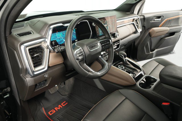 Used 2024 GMC Canyon Denali AWD/4WD image 28