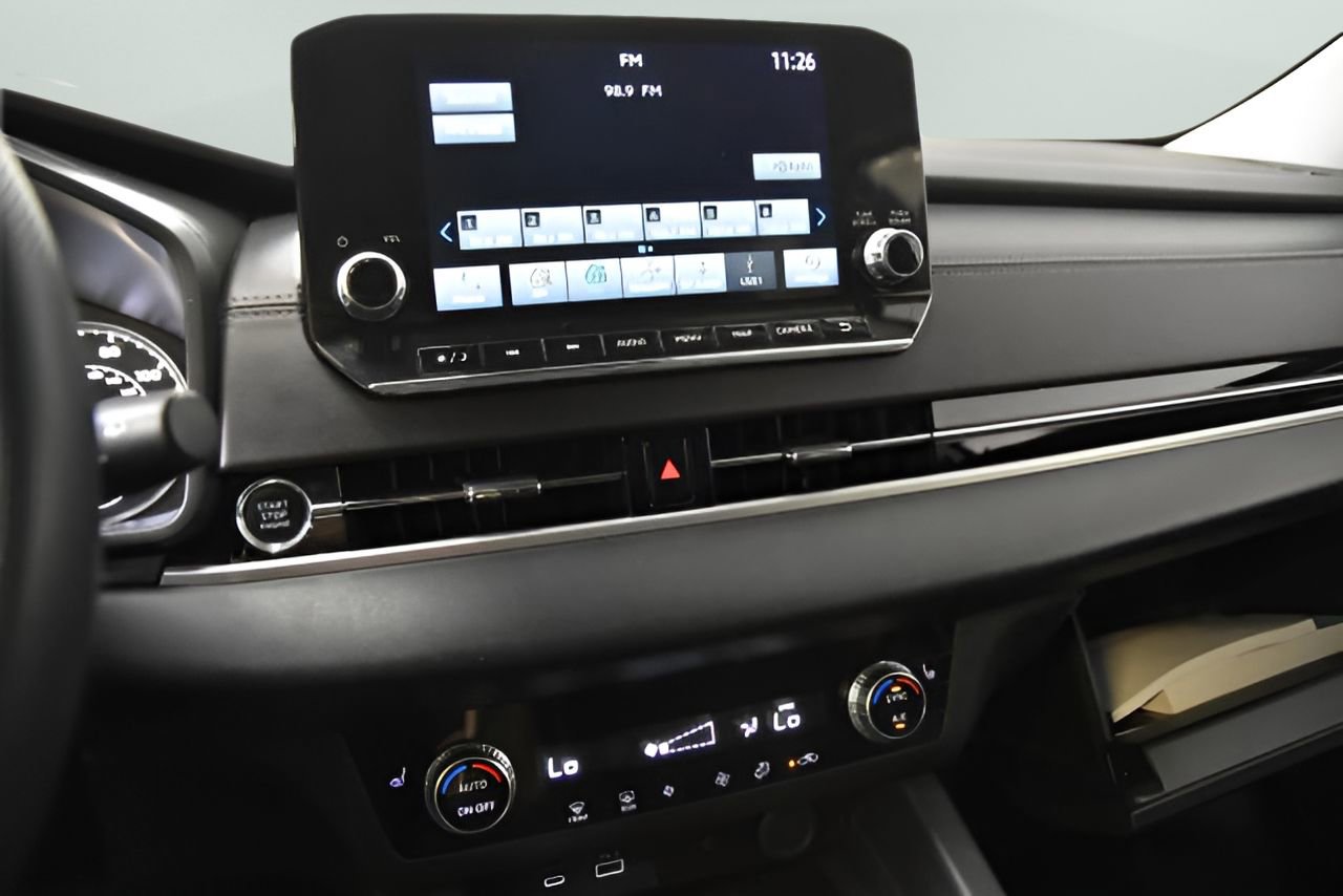 Used 2024 Mitsubishi Outlander SE image 22