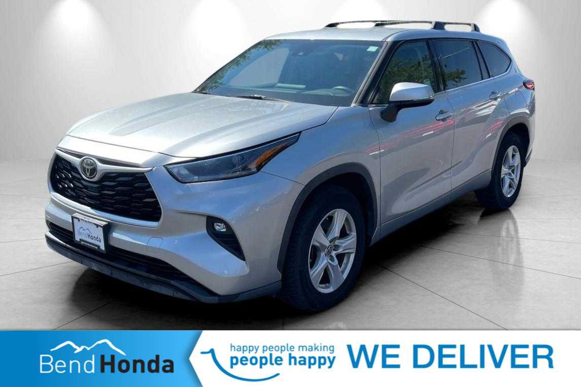 Used 2021 Toyota Highlander LE