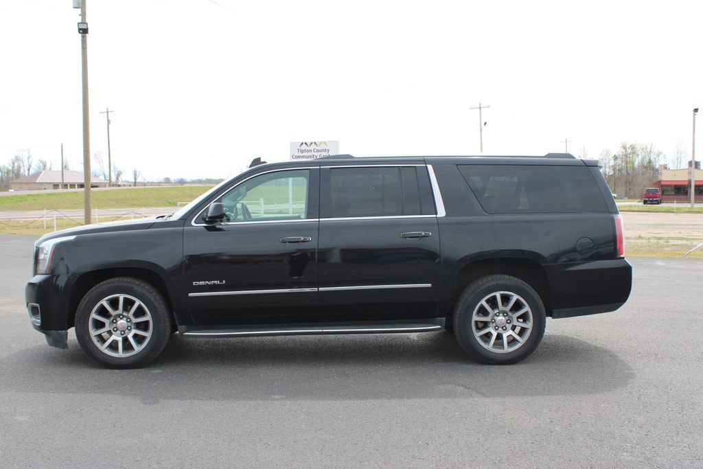 Used 2020 GMC Yukon XL Denali image 6