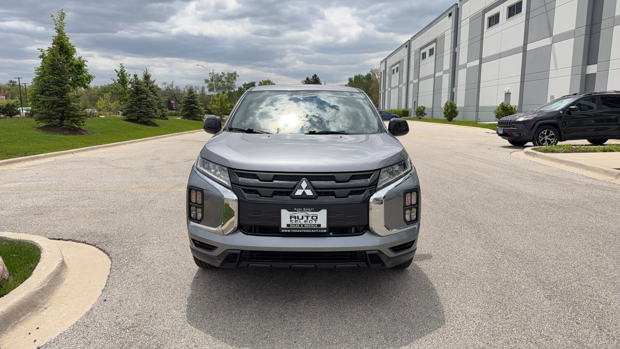 Used 2021 Mitsubishi Outlander Sport ES FWD image 2