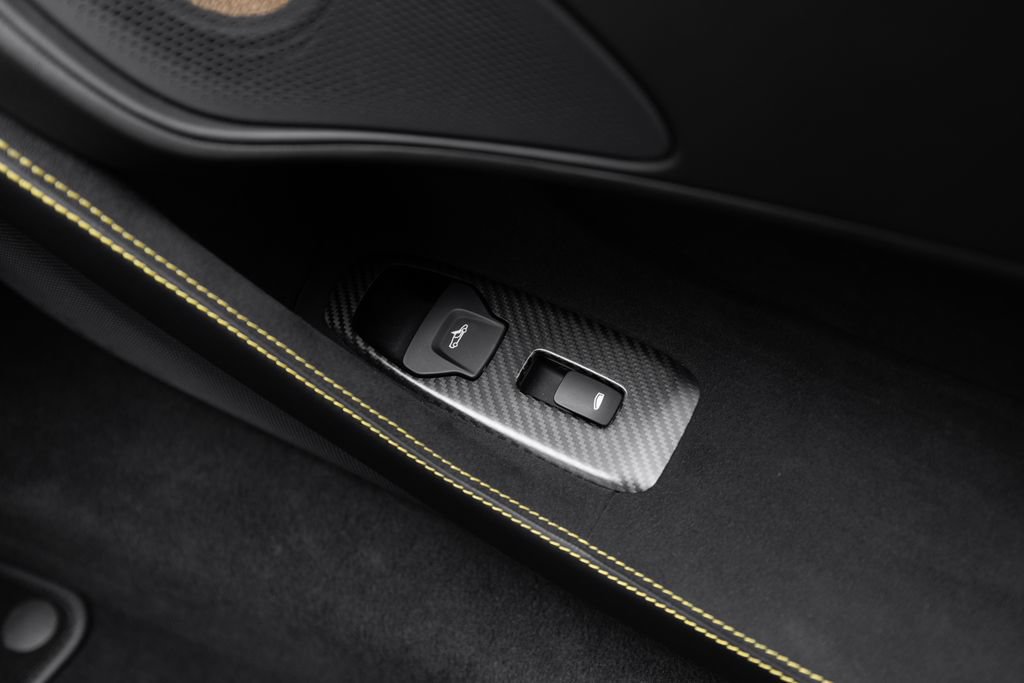 Used 2019 McLaren 570S Spider RWD image 28