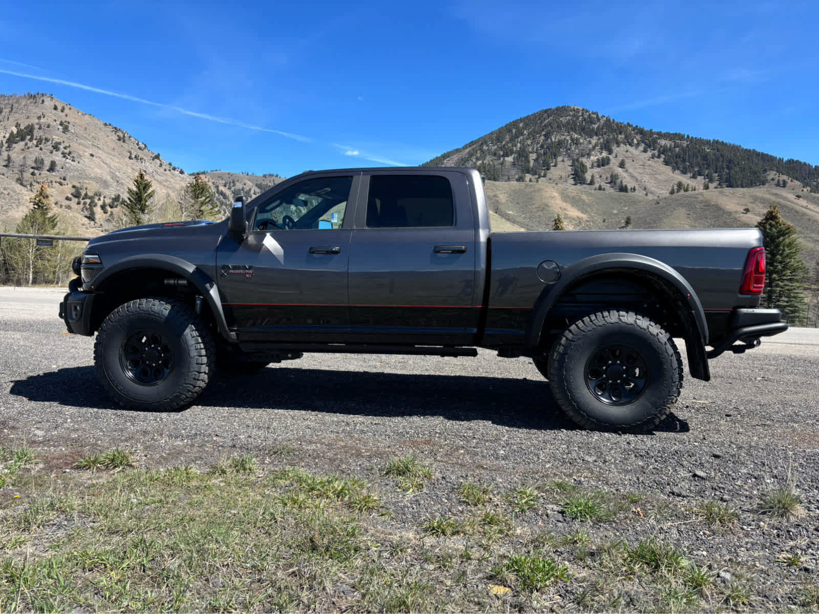 New 2025 RAM 2500 Laramie AWD/4WD image 26