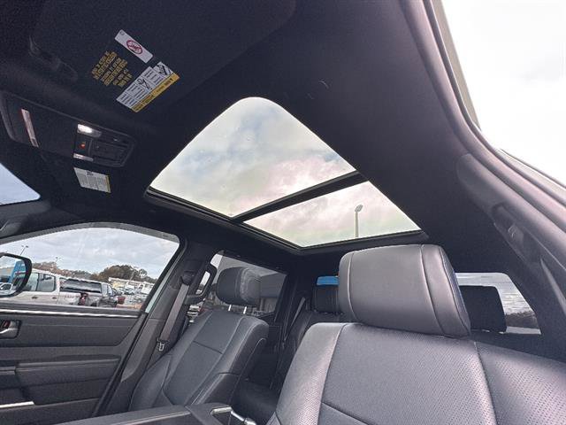 Used 2024 Toyota Tundra Platinum AWD/4WD image 24