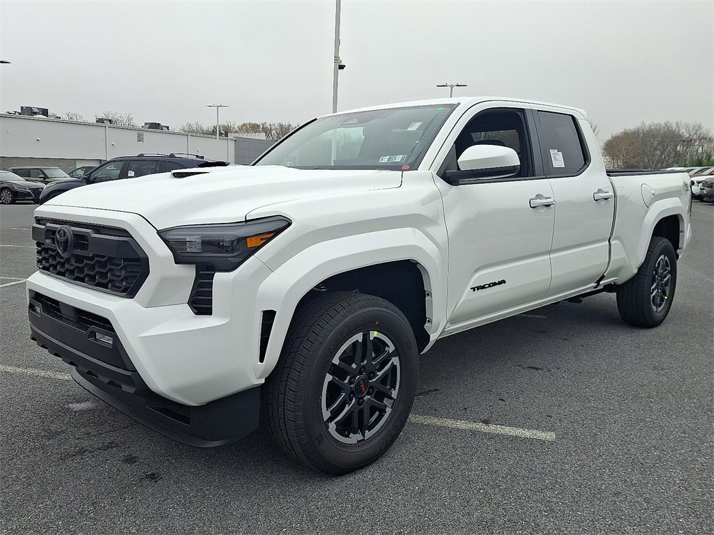 New 2025 Toyota Tacoma TRD Sport image 3