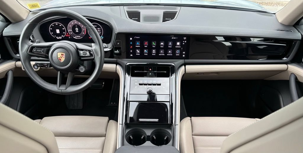 Certified 2025 Porsche Panamera 4 AWD/4WD image 23