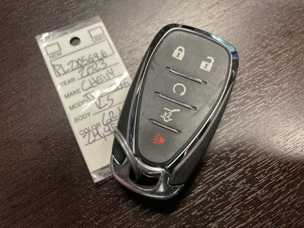 Used 2023 Chevrolet Traverse RS image 29