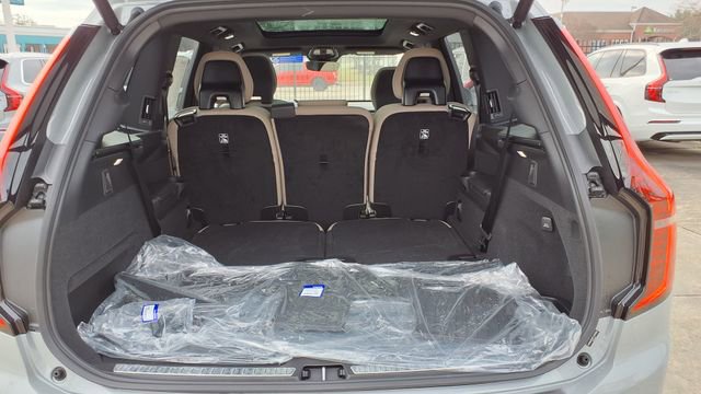 New 2026 Volvo XC90 B6 Plus w/ Protection Package Premier image 9