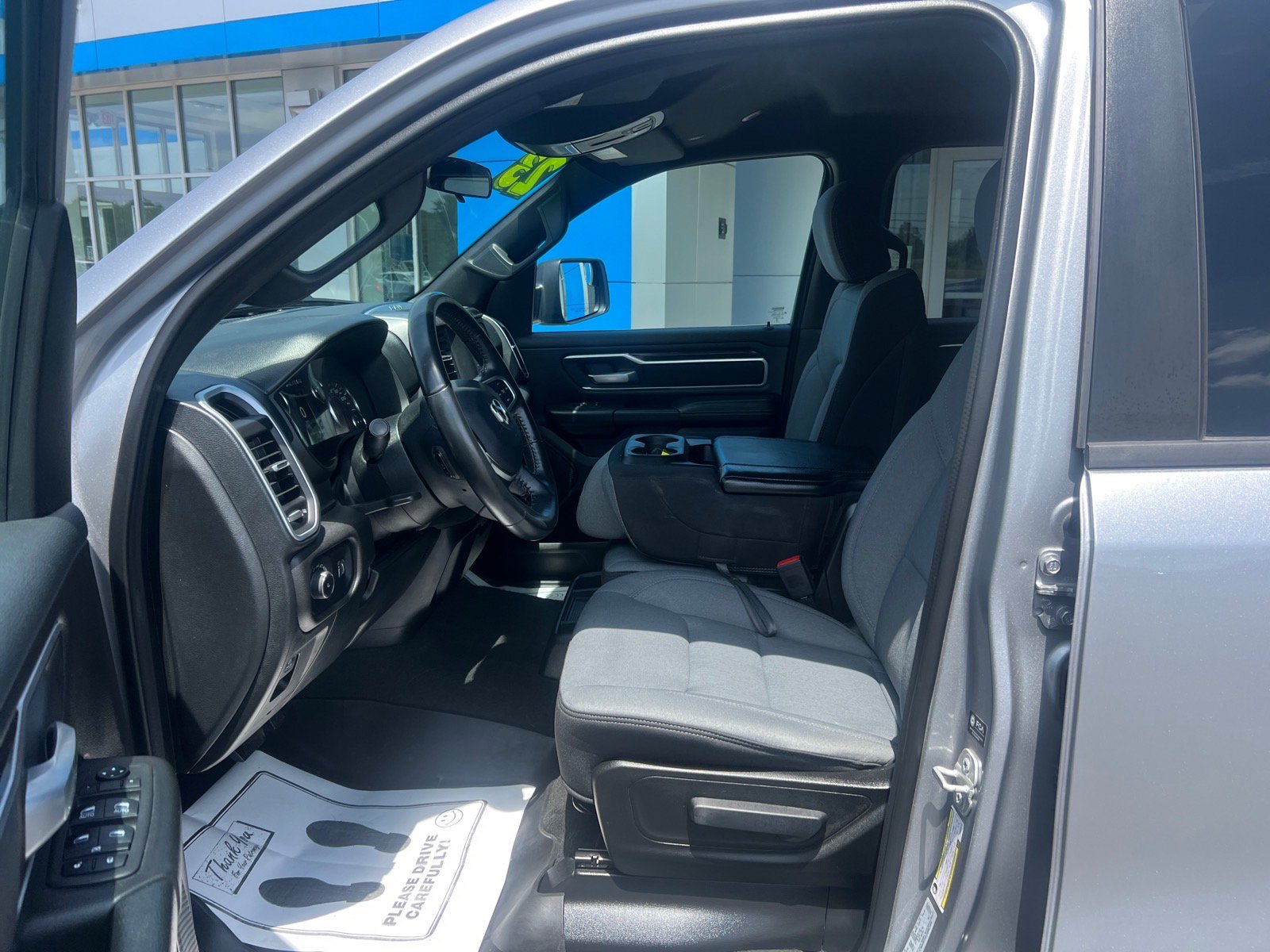 Used 2023 RAM 1500 Big Horn AWD/4WD image 8