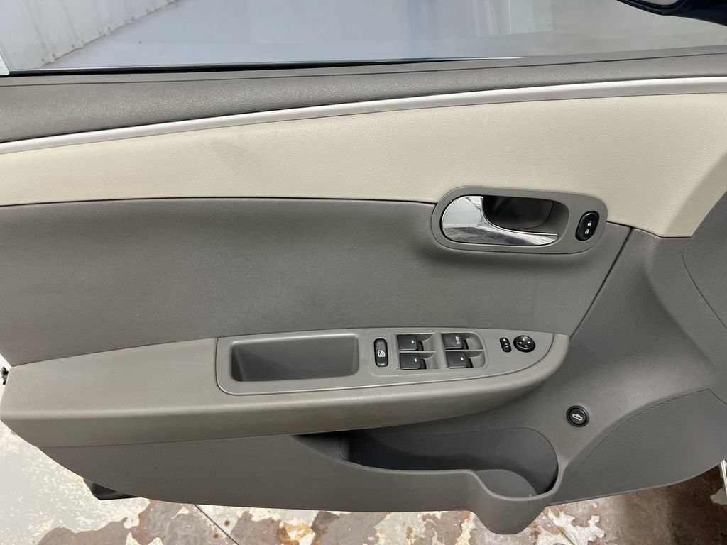 Used 2011 Chevrolet Malibu LT w/ Power Convenience Package FWD image 19