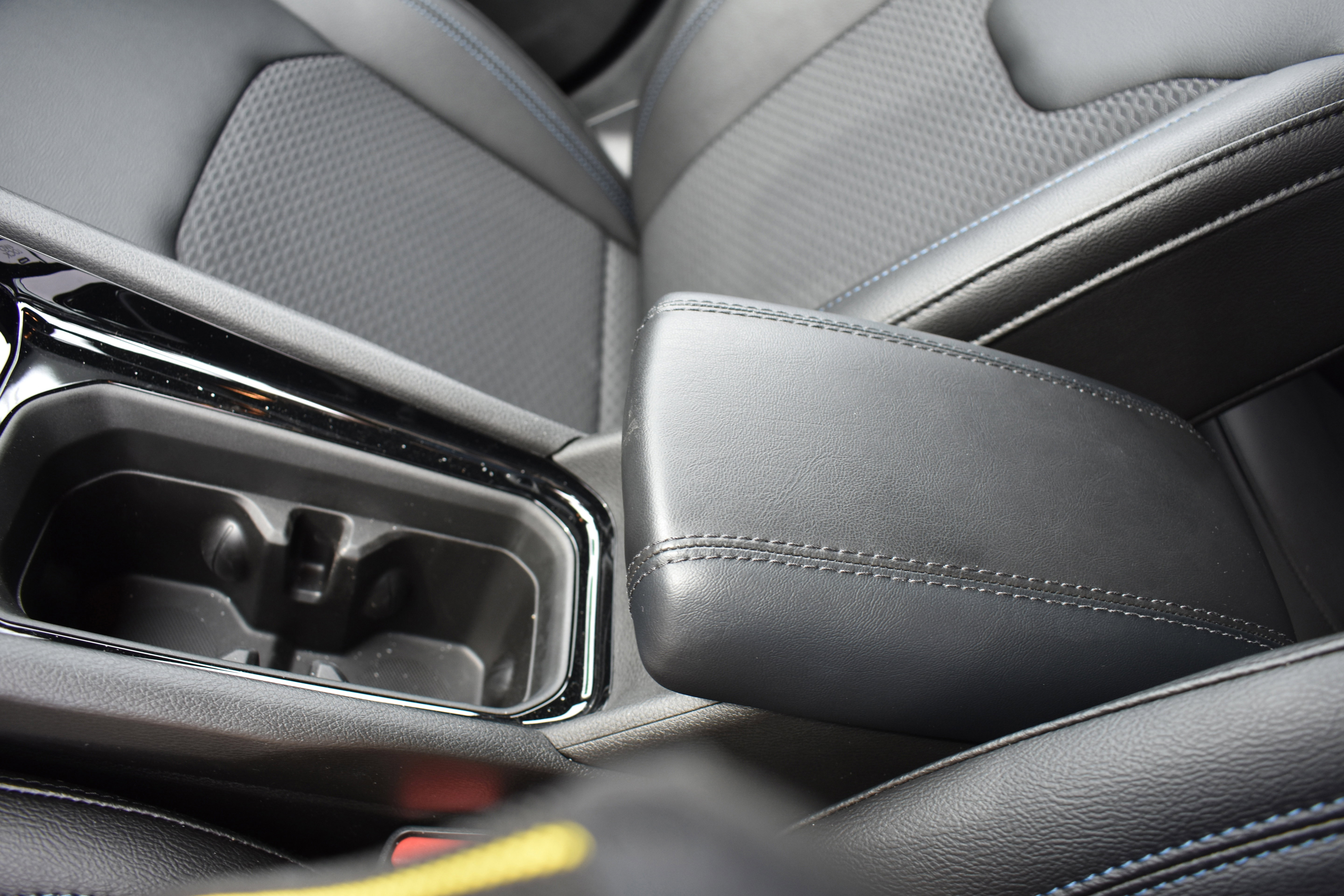 New 2025 Jeep Compass Latitude w/ Altitude Special Edition image 26