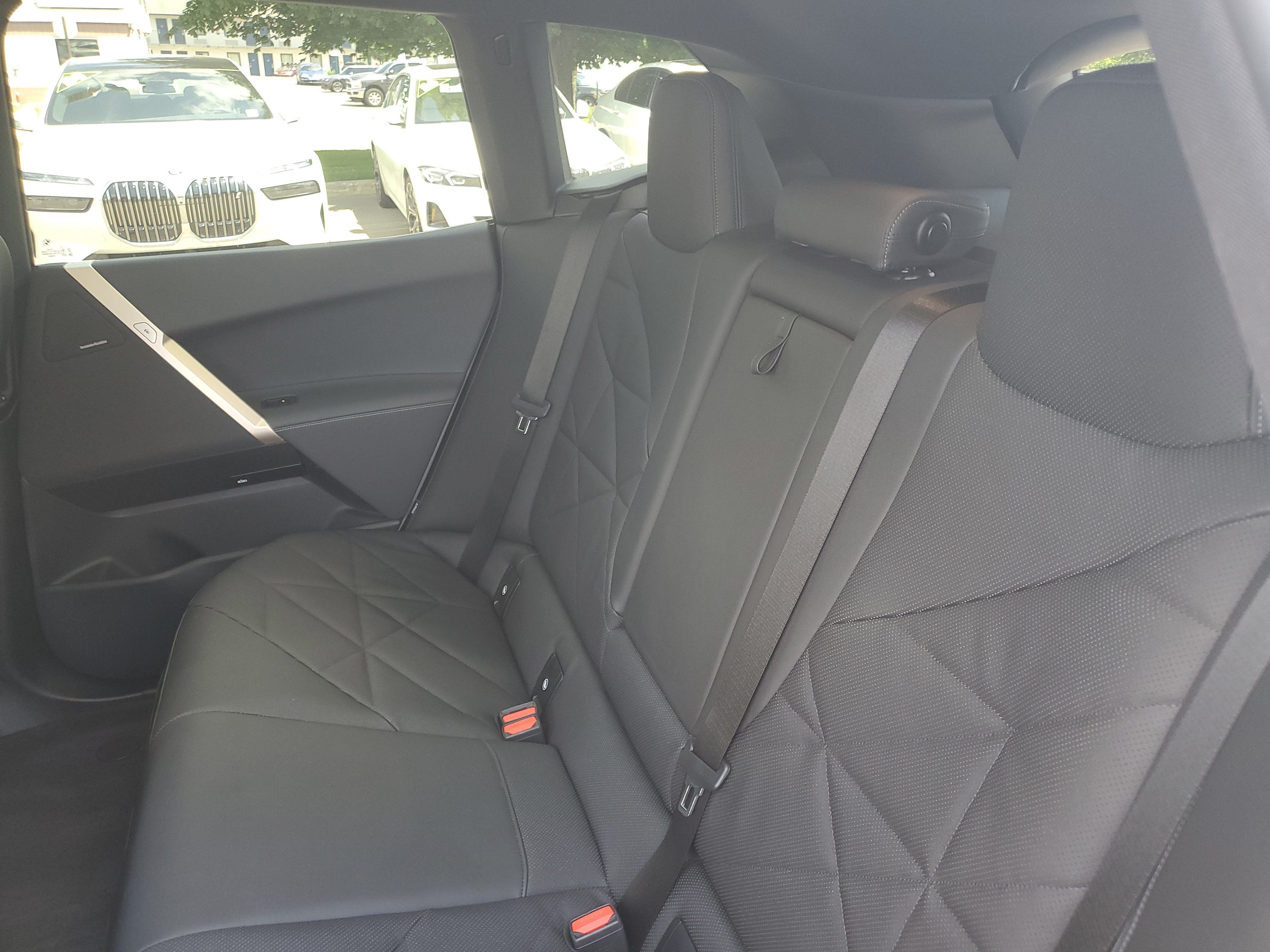 Certified 2024 BMW iX xDrive50 w/ Sport Package AWD/4WD image 26