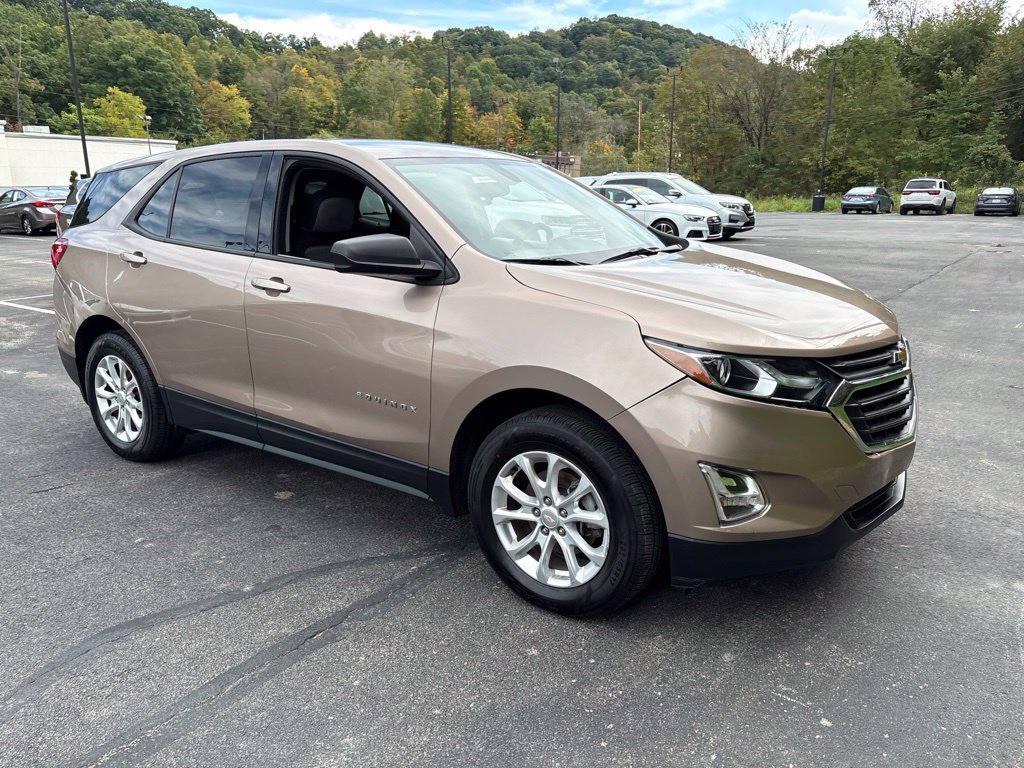 Used 2019 Chevrolet Equinox LS w/ LS Convenience Package AWD/4WD image 7