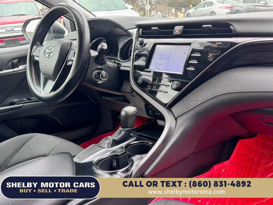 Used 2019 Toyota Camry LE w/ Carpet Mat Package FWD image 14