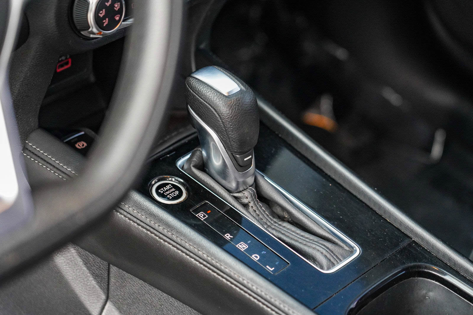 Used 2023 Nissan Kicks SV image 24